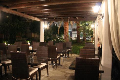 לימנאס Vicky Rooms & Apartments מראה חיצוני תמונה