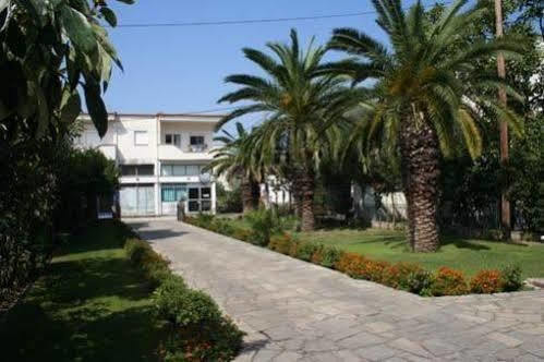 לימנאס Vicky Rooms & Apartments מראה חיצוני תמונה